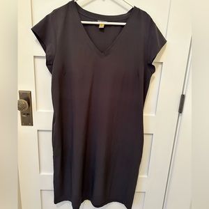Eddie Bauer Quick dry travel dress